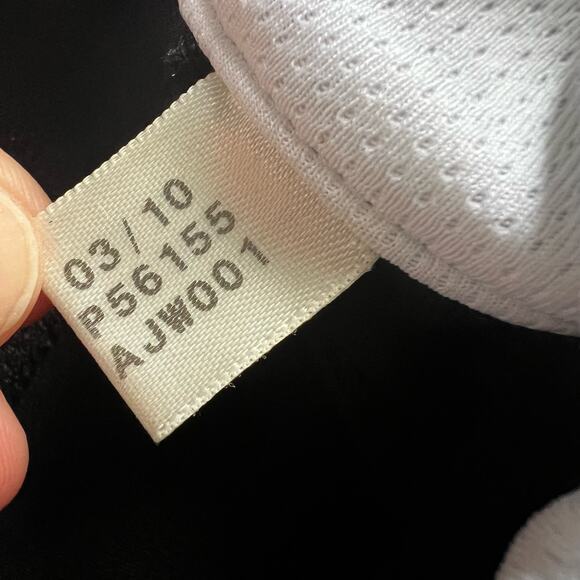 Adidas Women’s size Large black activewear Zip up jacket - Picture 6 of 7